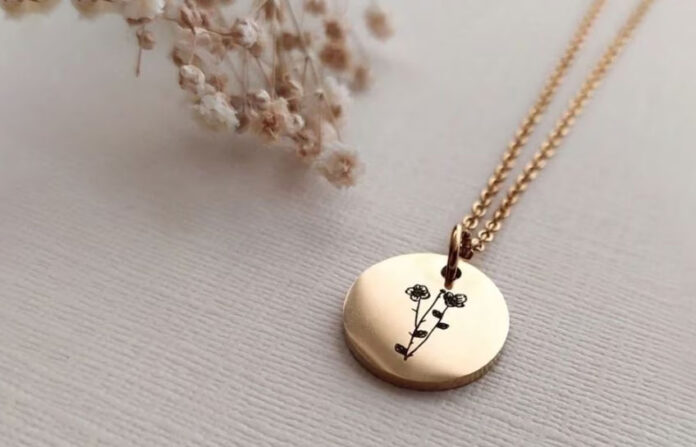 Personalized Necklaces: A Timeless Accessory for Self-Expression 